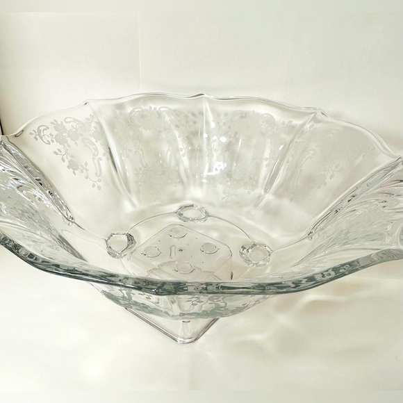Vintage Fostoria “Meadow Rose” Etched Baroque Glass Footed Serving Bowl - Picture 2 of 9